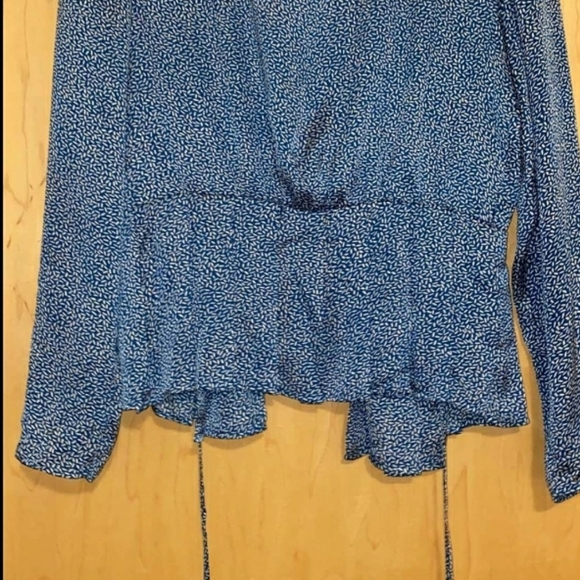 Leiden Printed Blouse - Picture 10 of 11